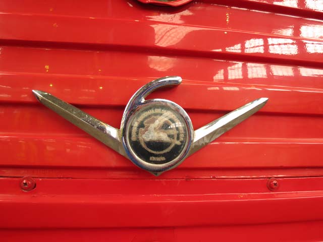 El Pegaso Barajas contaba con un motor 6 cilindros en V de 120 CV.